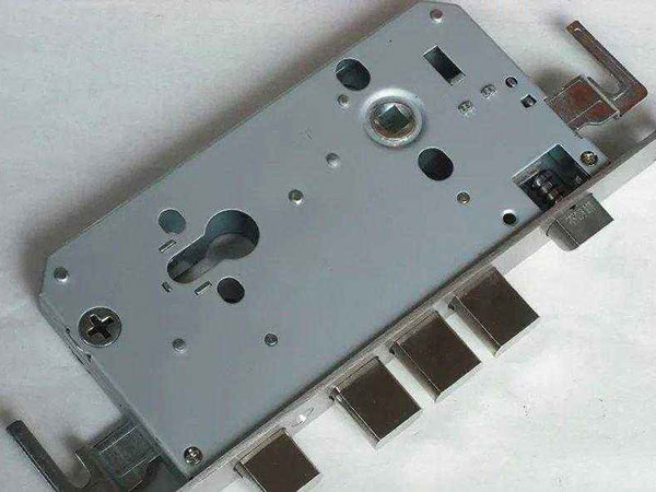 始兴24小时上门开锁公司